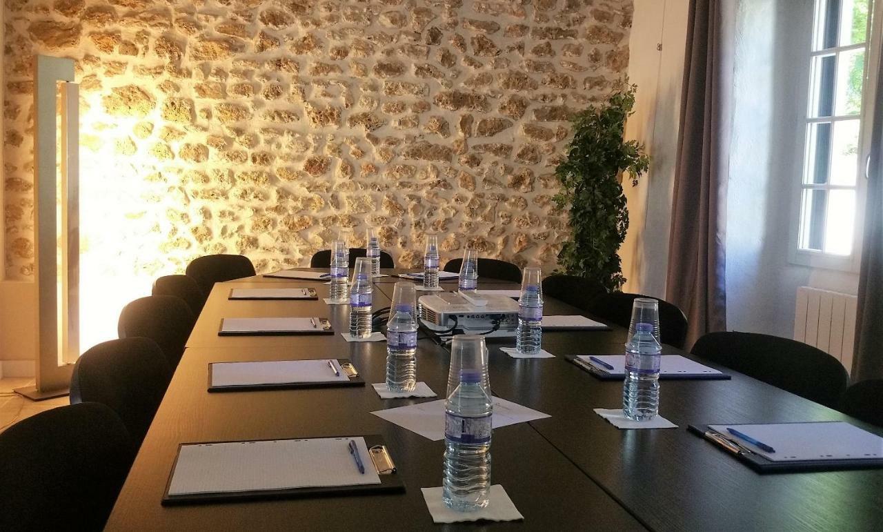 Suite Garance aux Cimaises de Janvry Extérieur photo